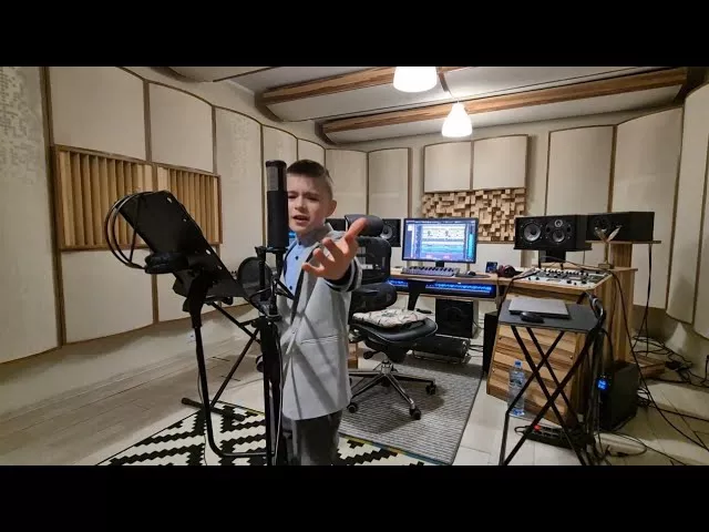 Krystian Latino - Słońce już zachodzi