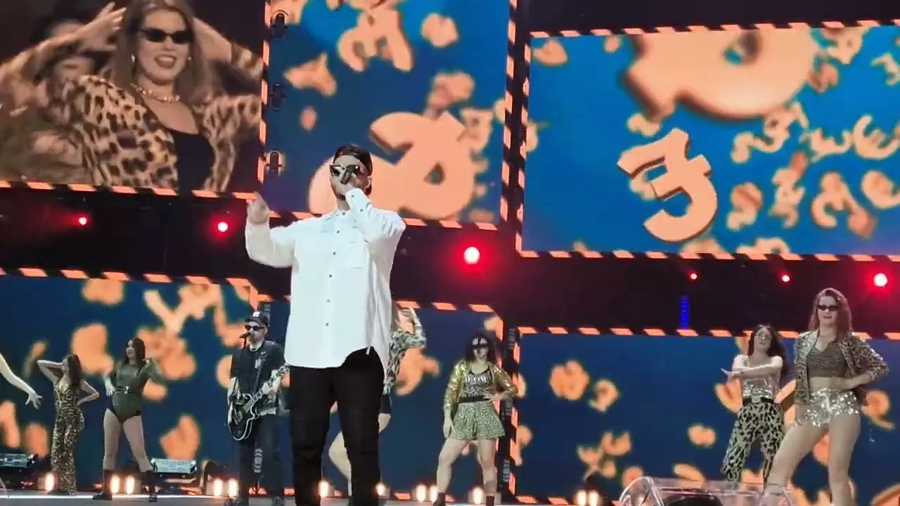 ŁOBUZY - ONA CZUJE WE MNIE PINIĄDZ Łódź disco fest 2022