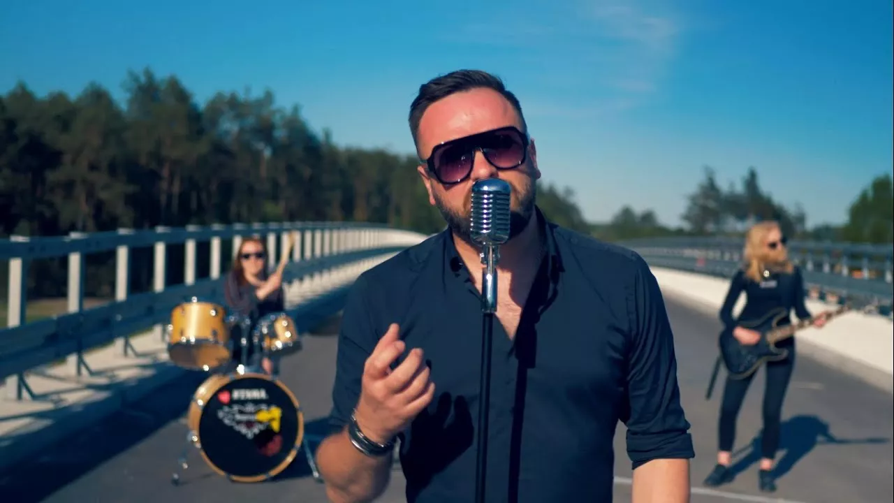 LUCASM - BEZ HAPPPY END 