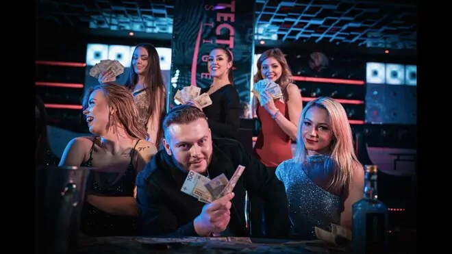 Ma Sayruss FEAT Mr Sebii - Będzie Bunga Bunga