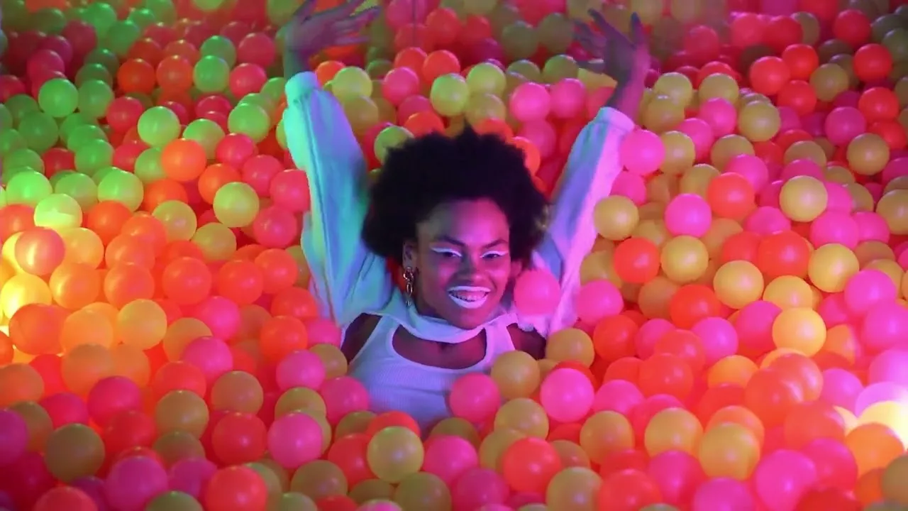 MAGNUM - TA DZIEWCZYNA JEST INNA