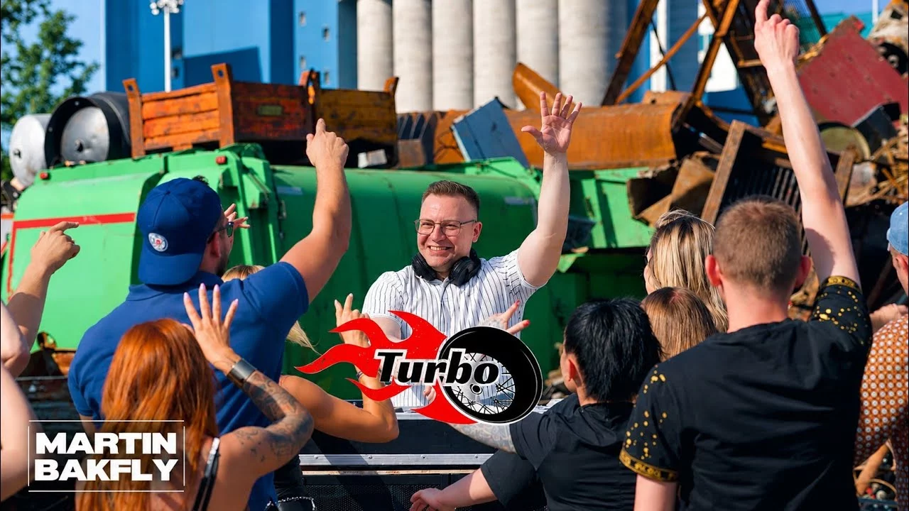 Martin Bakfly - Turbo