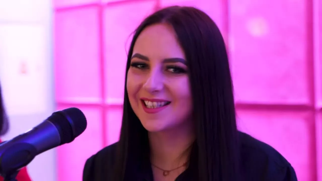 MASSiVE - Trzy Panienki / Marysiu Buzi Daj