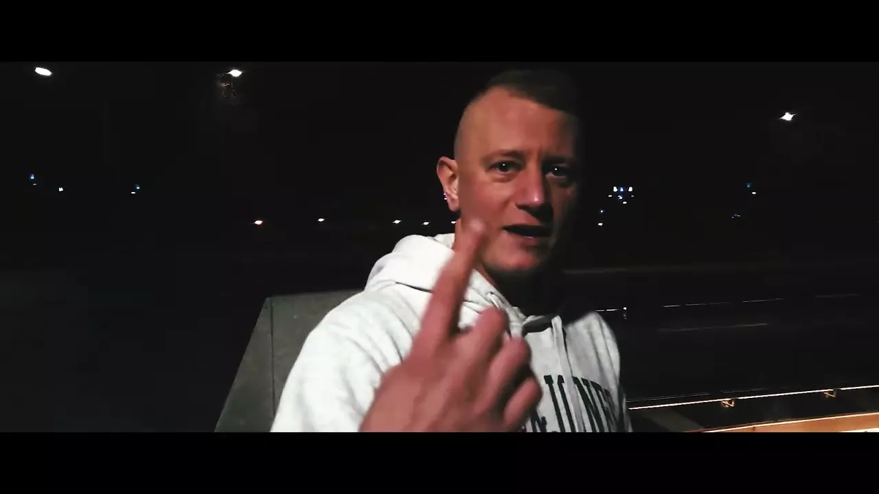 NEVER - Już zostałaś sama