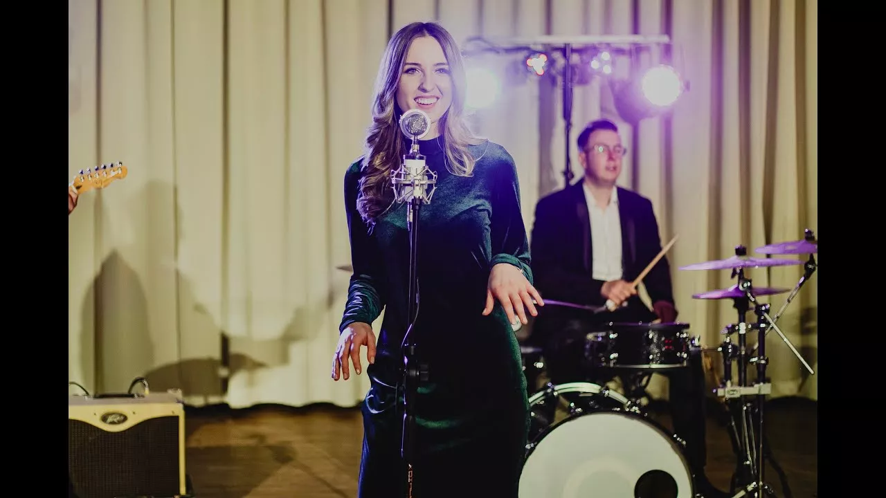 NIEPRZESPANA NOC - IŚĆ W STRONĘ SŁOŃCA