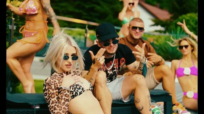 Piękni i Młodzi Dawid Narożny x Rizi Papi - Mini (Ej Lolita)