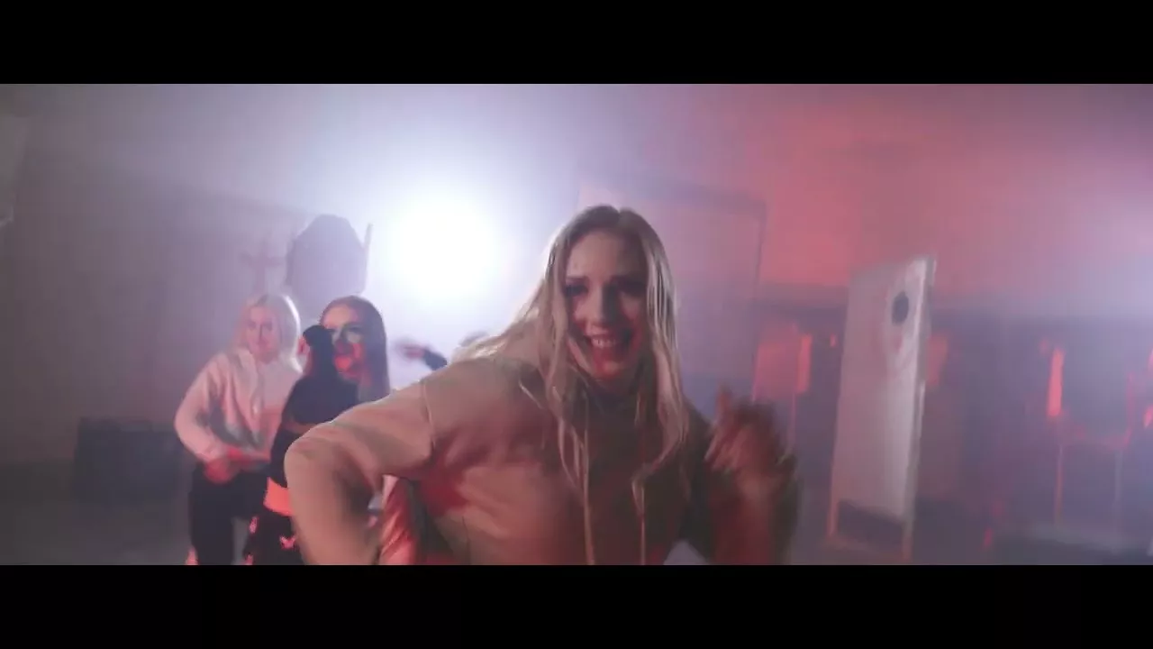 PRESTON - ONA LUBI DRES