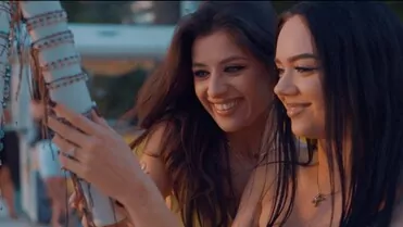 RAIDER - Ona Jest Hot