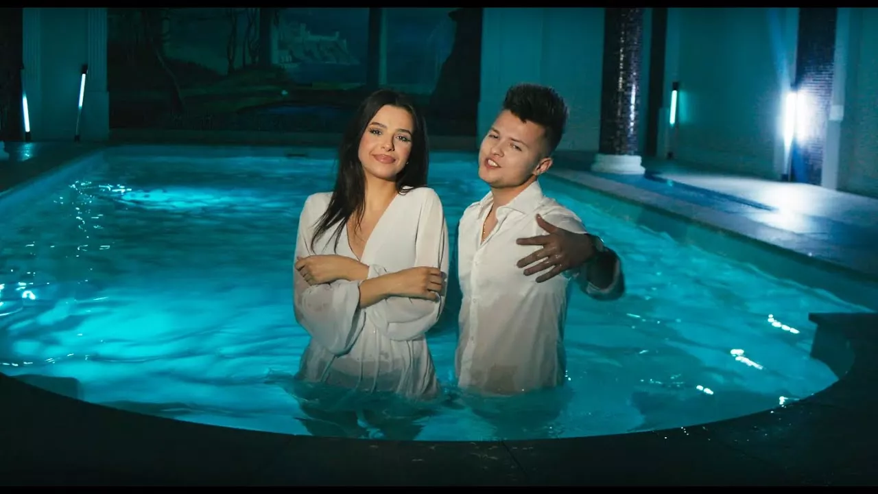 RIKARDO - Z TĄ DZIEWCZYNĄ