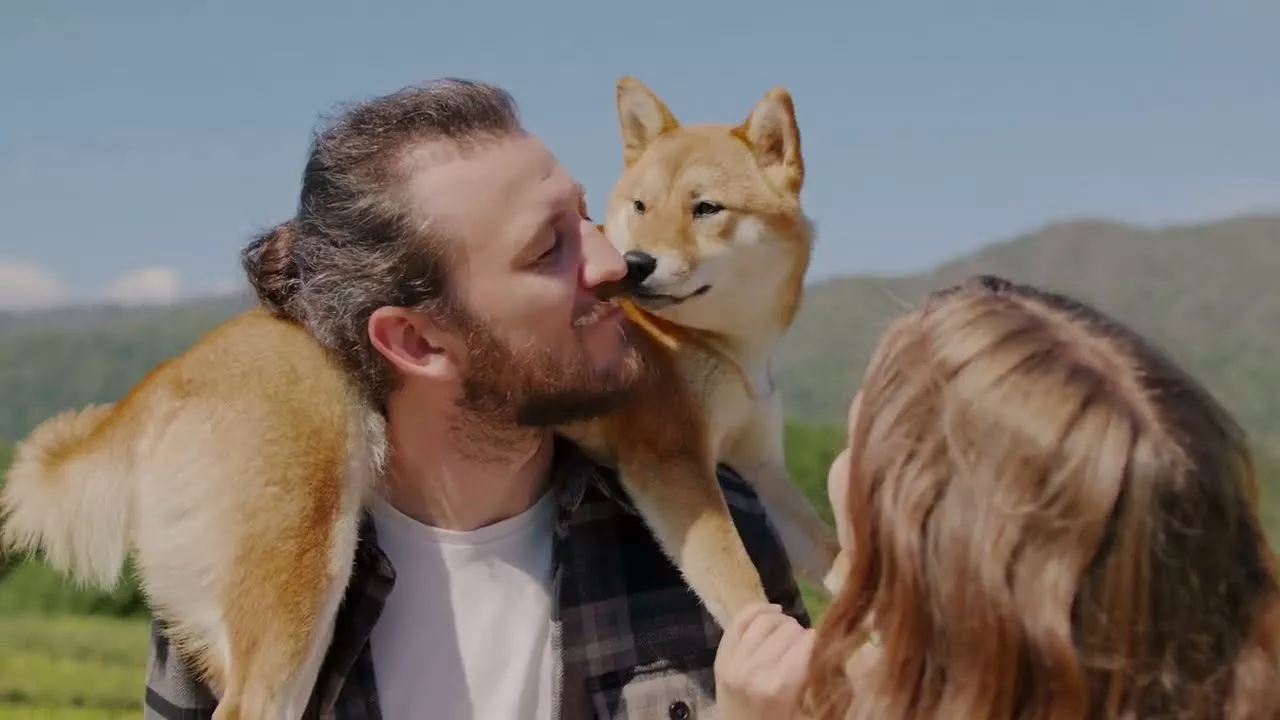 SAMI SWOI - KIM BYŁA ONA