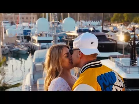 SKOLIM - Ona Mi Dała