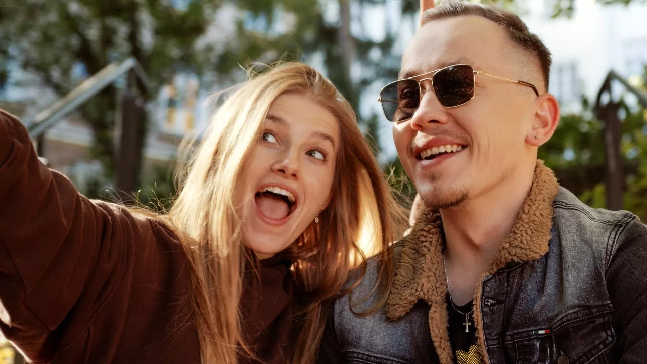 TALIP X PAN MARECZEK - BOMBELEK