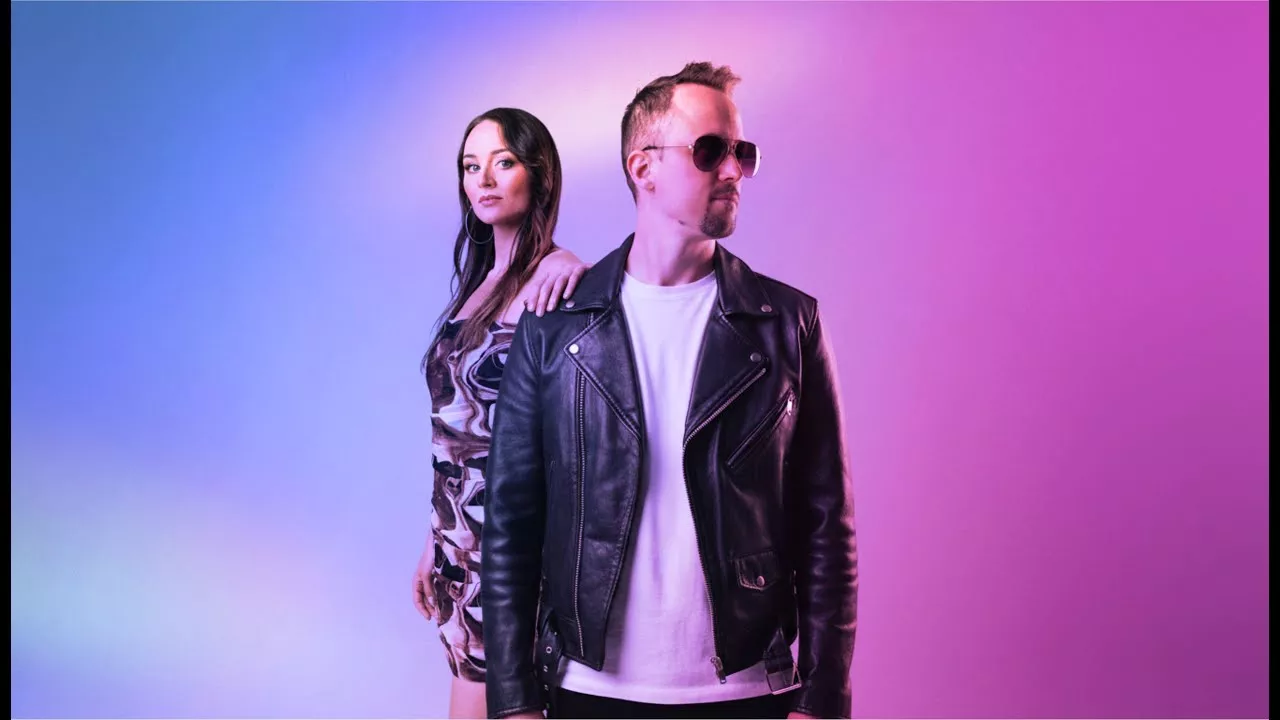 The Dziemians - Kochaj mnie tak (Synthwave sessions)