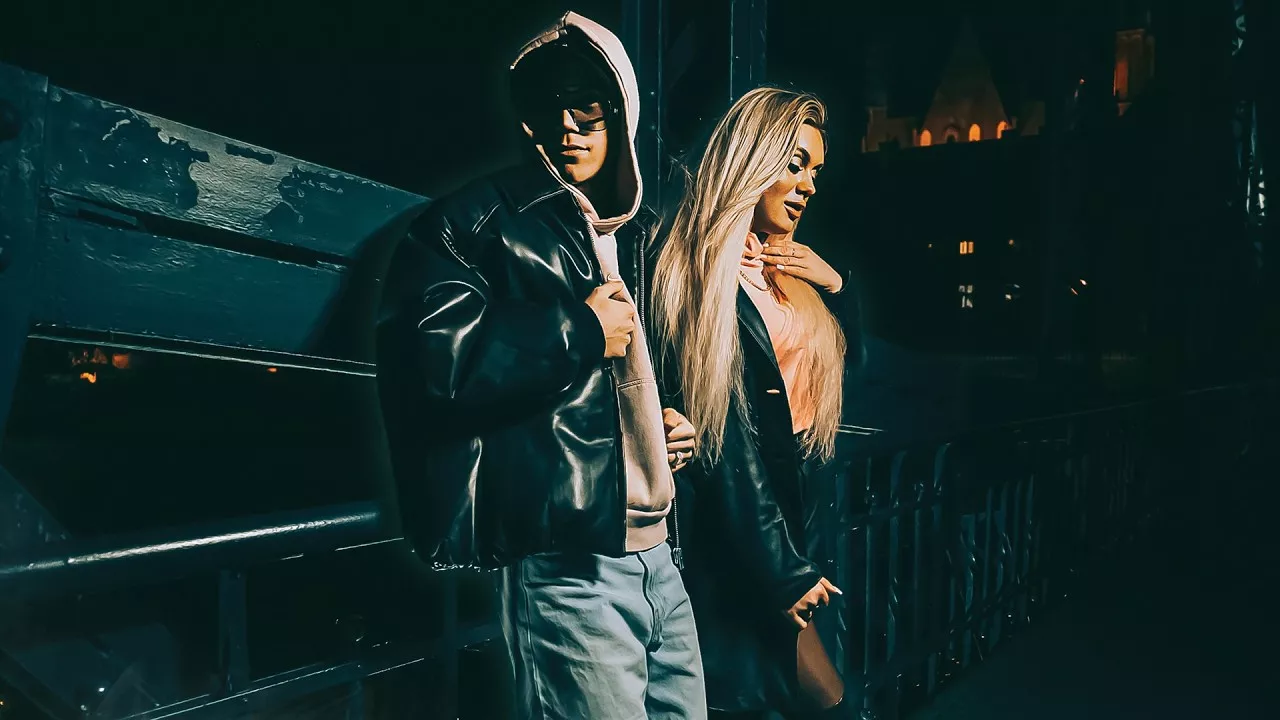 WonerS - Zostań Jeszcze Chwilę