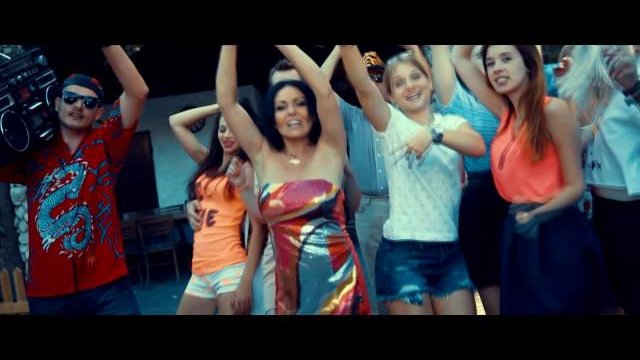 LA TIJA - Jedziemy na balangę 