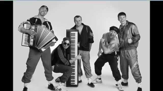 BOYS - Białe łabędzie