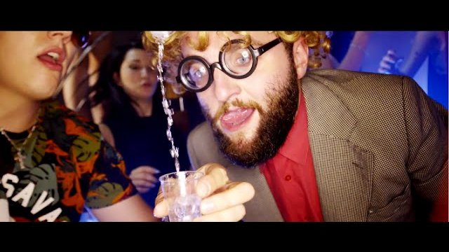 SONiC - Balujemy w domu