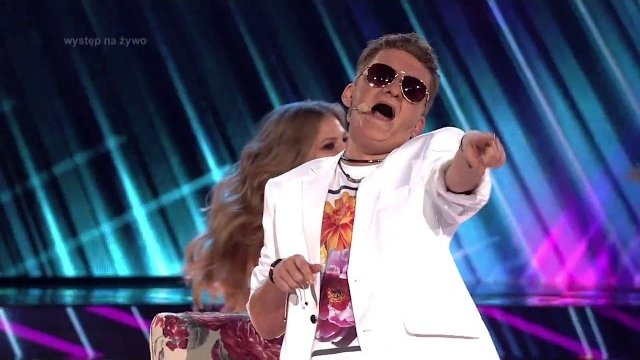 Beata Olga Kowalska jako Marek Gwiazdowski Zespół Mig - Twoja Twarz Brzmi Znajomo