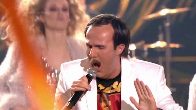 Anna Guzik jako Sławomir - Twoja Twarz Brzmi Znajomo