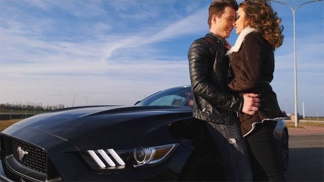 Cliff  - Tajemnicza Nieznajoma