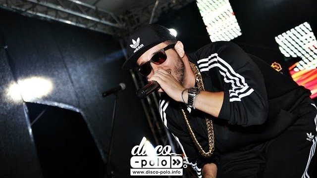 Łobuzy - Łobuz kocha najbardziej - Wersja koncertowa 2018  (Disco-Polo.info)