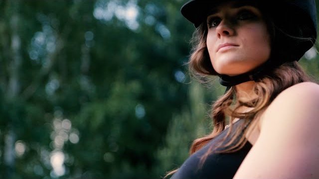 AKSAMIT - Uwiodła mnie