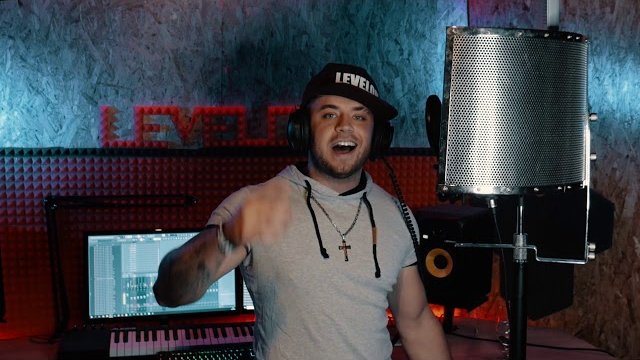 SKUBI #hot16challenge2