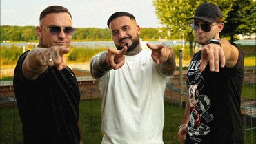 Boski Heniek, Maka, Pancio - Santorini