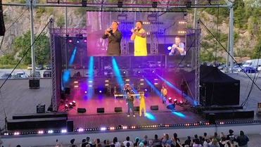 BOYS & WEEKEND - Muzykę w duszy mamy