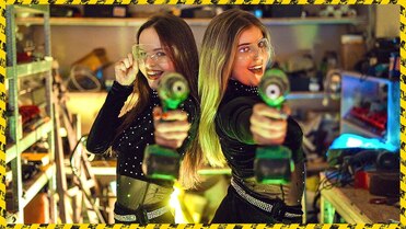 Denis ft Gradu - Pan Budowlaniec