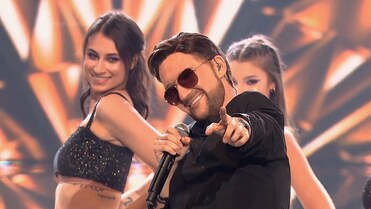 Klara Williams jako Karol Zawrotniak - Twoja Twarz Brzmi Znajomo