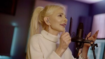 MEJK - Tańczę z nim do rana (live)