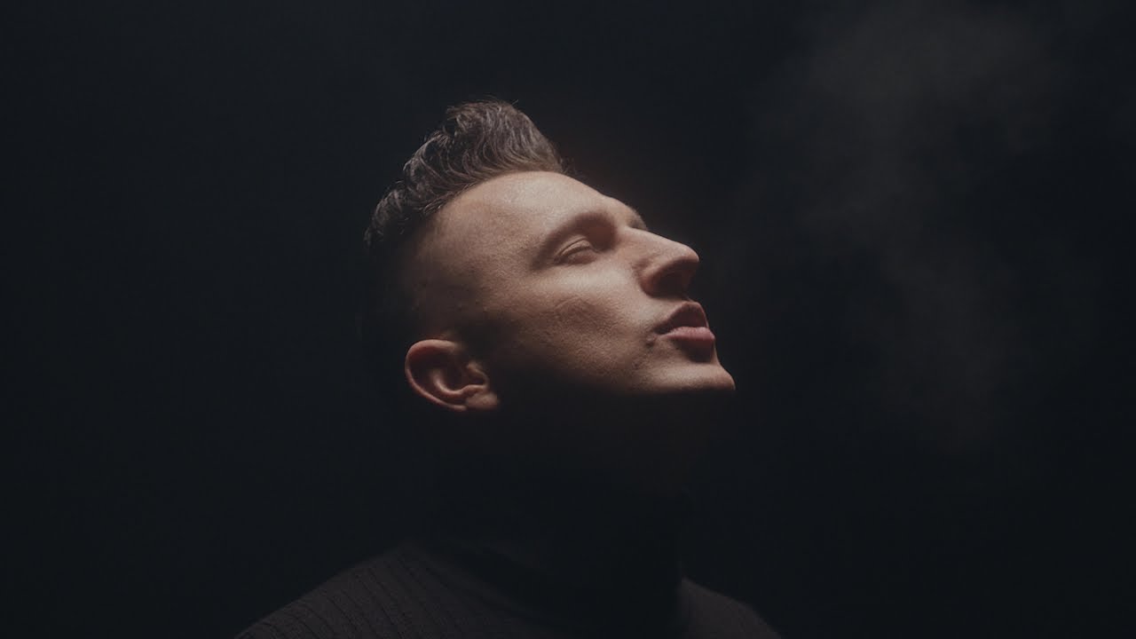 PRZEMEK BUDKA - Obnażony