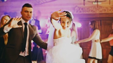 TOMO - Piękna Młoda